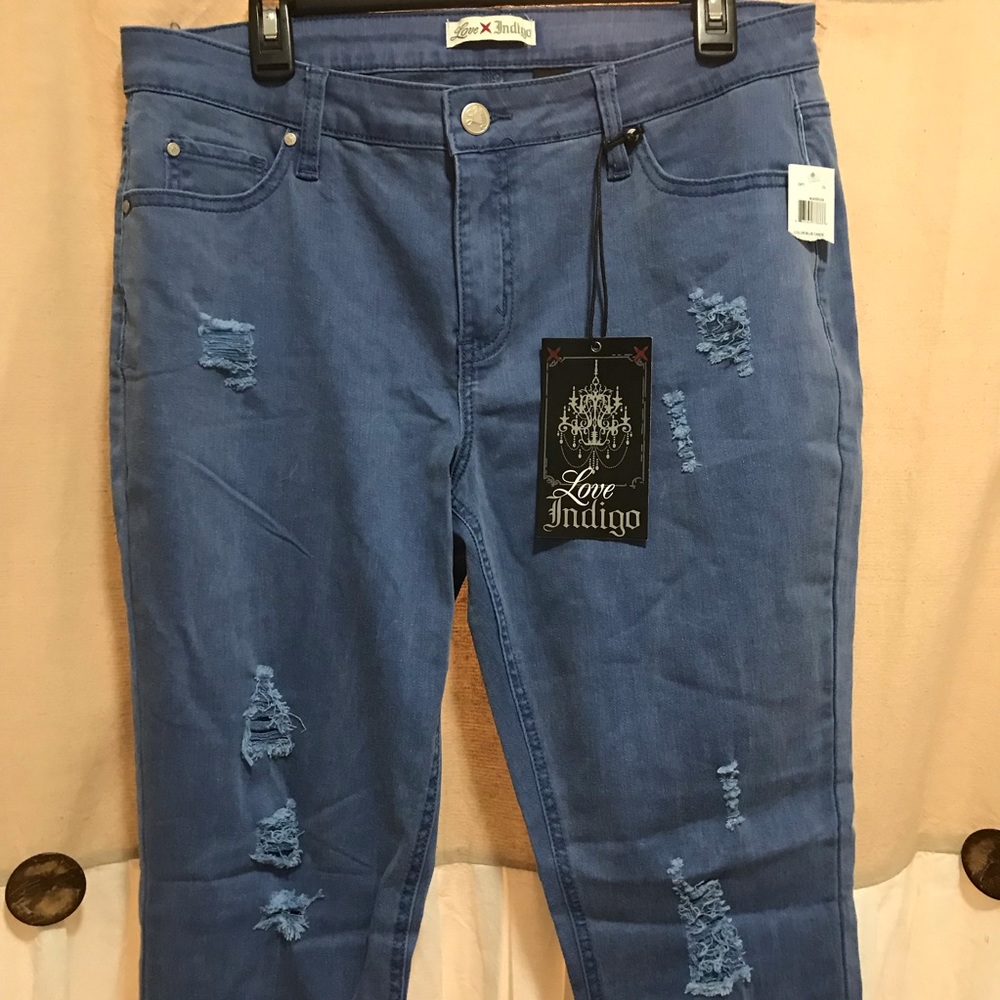 Indigo jeans brand New in color Blue Canoe